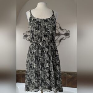 New Maurices Dress Crochet Floral Cutout Detail In Back Size Large